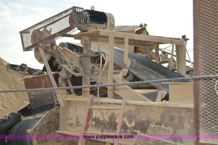 image for item H2977 1997 Cedarapids 5048 HSI crusher
