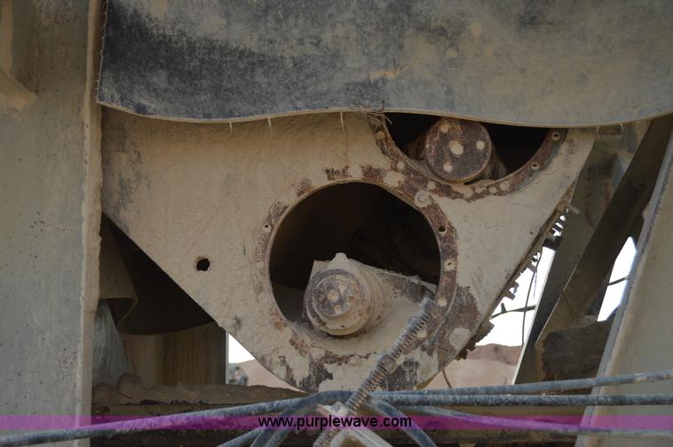 image for item H2977 1997 Cedarapids 5048 HSI crusher