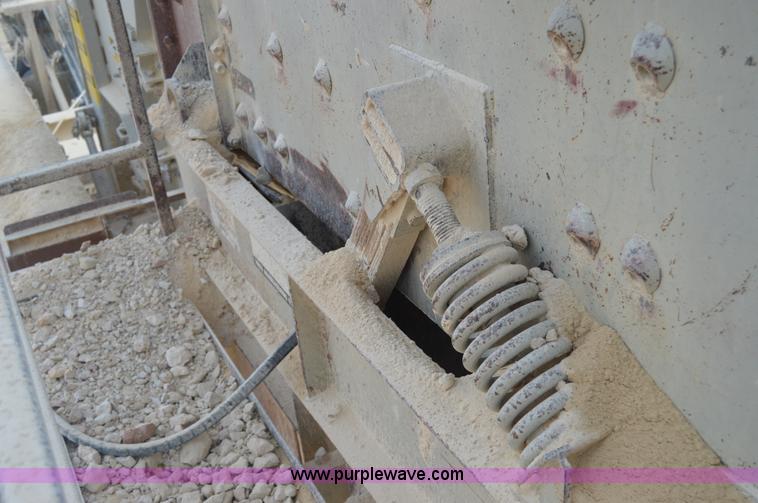 image for item H2977 1997 Cedarapids 5048 HSI crusher