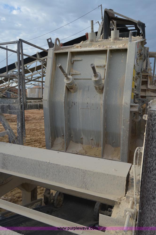 image for item H2977 1997 Cedarapids 5048 HSI crusher