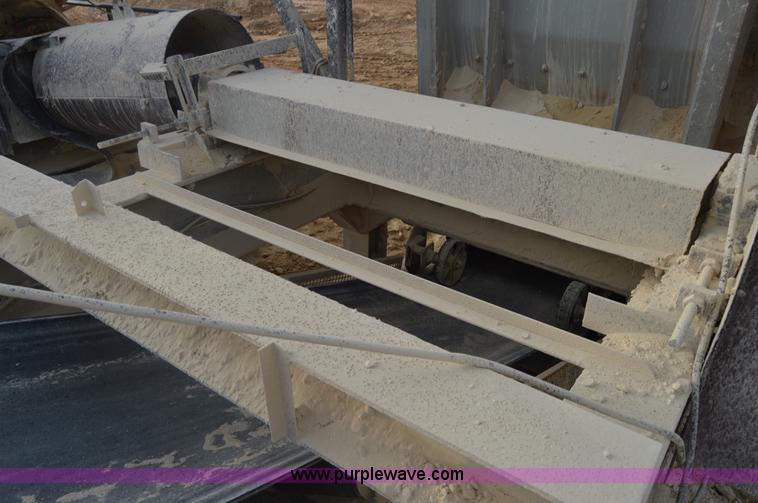 image for item H2977 1997 Cedarapids 5048 HSI crusher