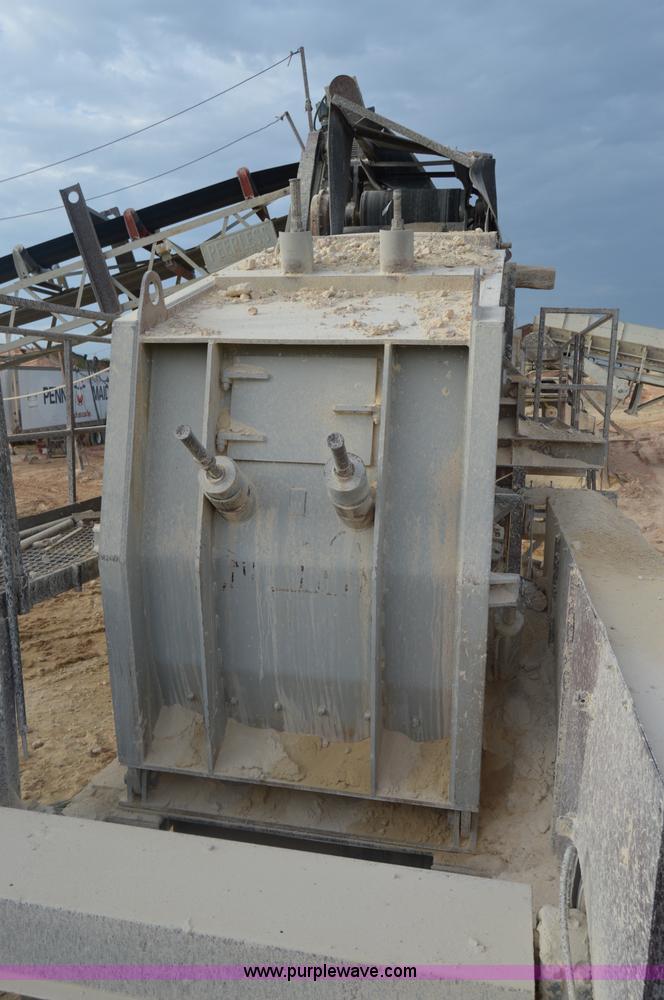 image for item H2977 1997 Cedarapids 5048 HSI crusher