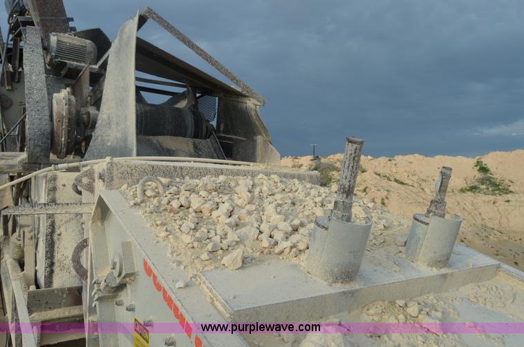 image for item H2977 1997 Cedarapids 5048 HSI crusher