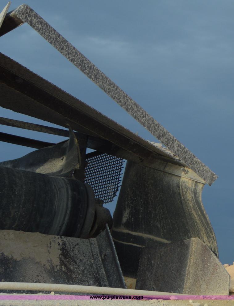 image for item H2977 1997 Cedarapids 5048 HSI crusher