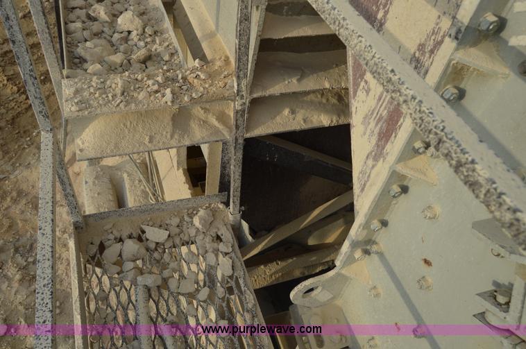 image for item H2977 1997 Cedarapids 5048 HSI crusher