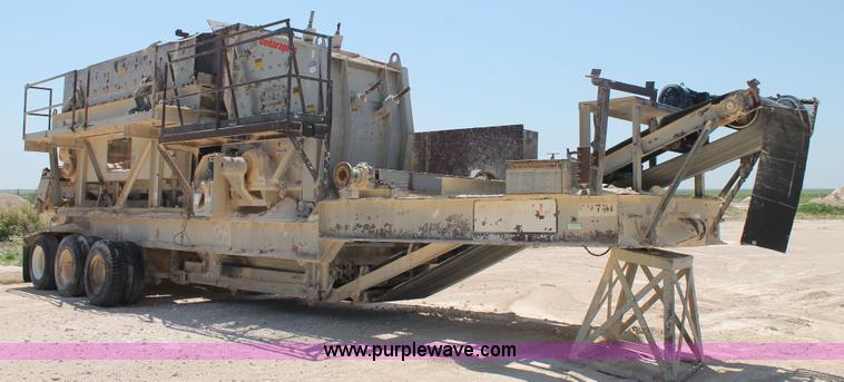 image for item H2977 1997 Cedarapids 5048 HSI crusher