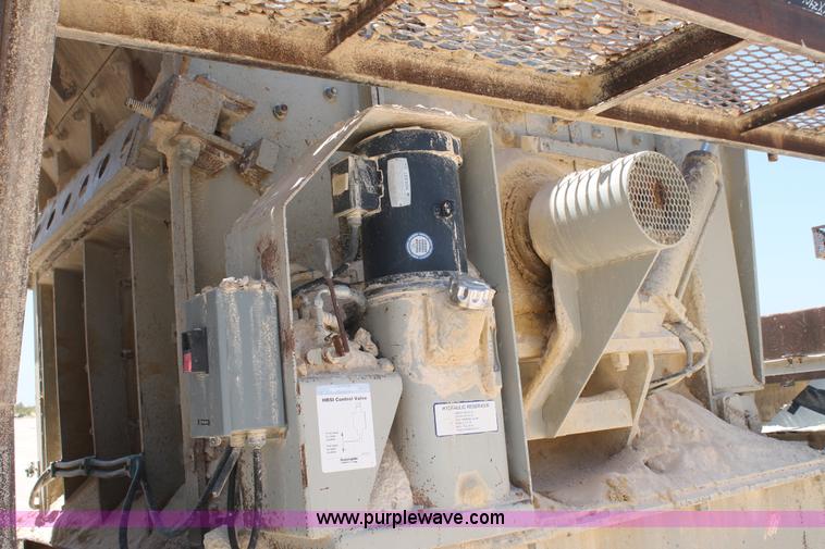 image for item H2977 1997 Cedarapids 5048 HSI crusher