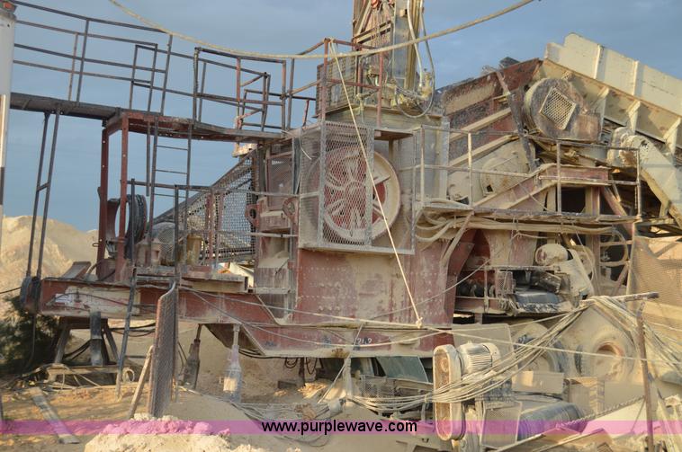 image for item H2978 1956 Pioneer 3042 jaw crusher
