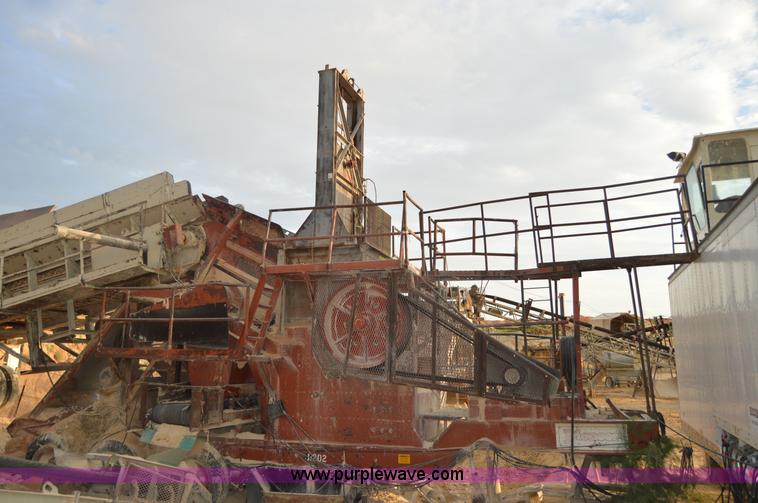 image for item H2978 1956 Pioneer 3042 jaw crusher