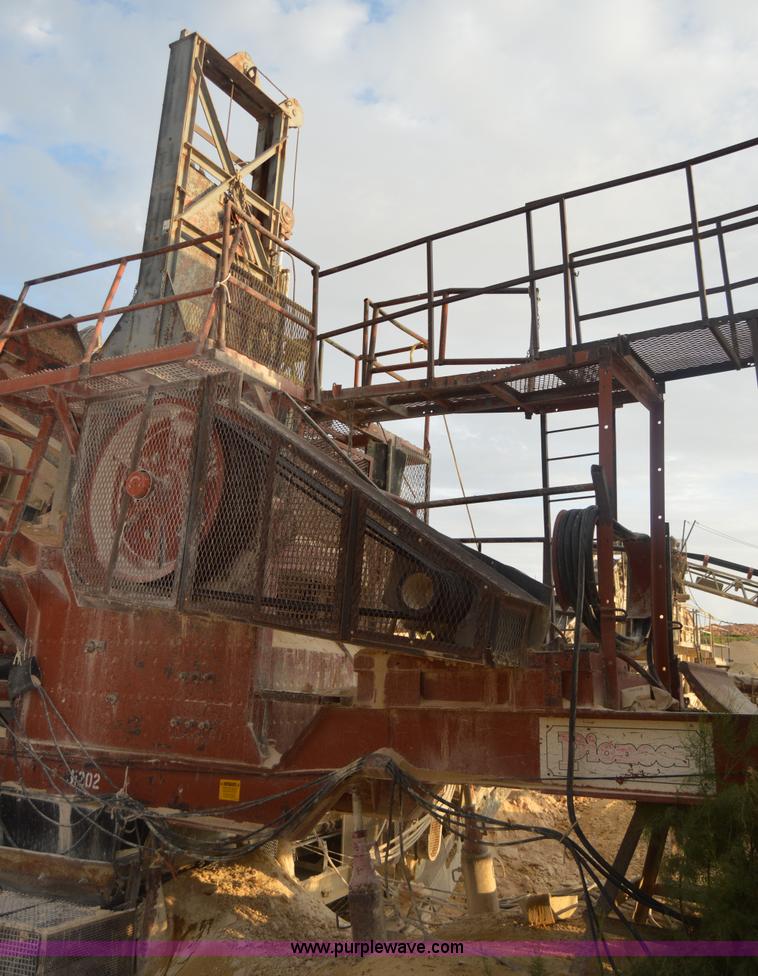 image for item H2978 1956 Pioneer 3042 jaw crusher