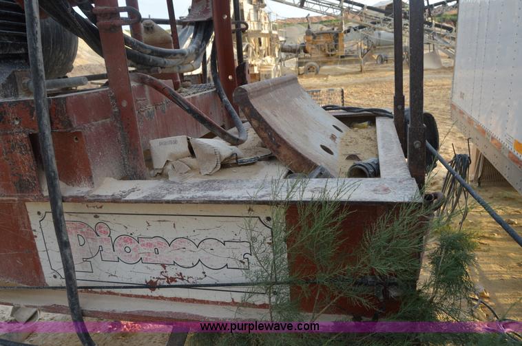 image for item H2978 1956 Pioneer 3042 jaw crusher