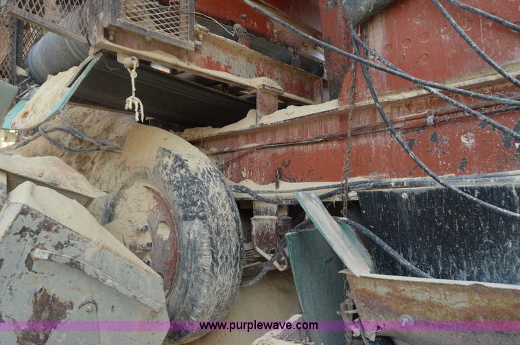 image for item H2978 1956 Pioneer 3042 jaw crusher
