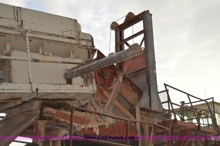 image for item H2978 1956 Pioneer 3042 jaw crusher