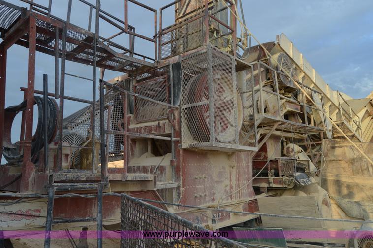 image for item H2978 1956 Pioneer 3042 jaw crusher