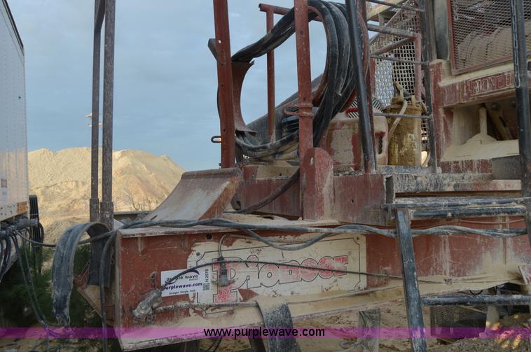 image for item H2978 1956 Pioneer 3042 jaw crusher