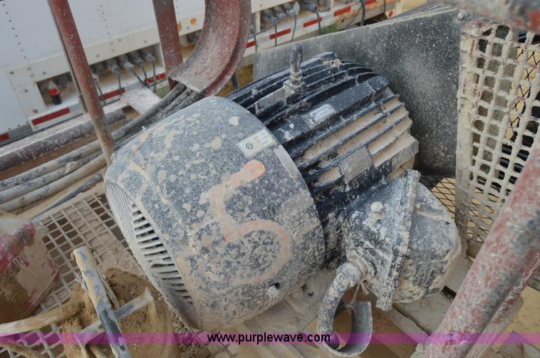 image for item H2978 1956 Pioneer 3042 jaw crusher