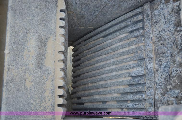 image for item H2978 1956 Pioneer 3042 jaw crusher