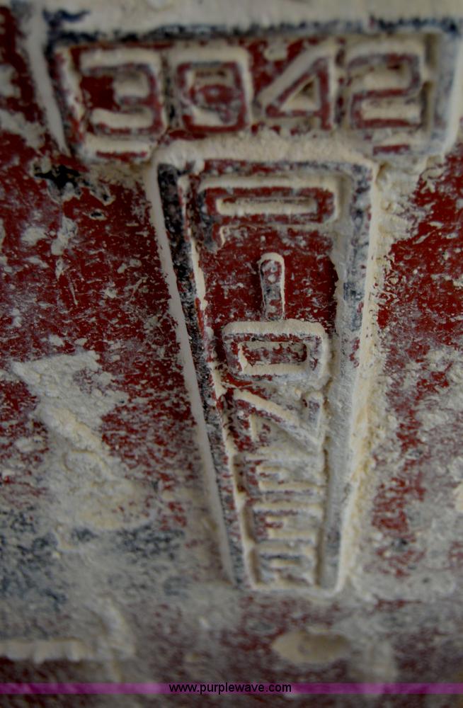 image for item H2978 1956 Pioneer 3042 jaw crusher