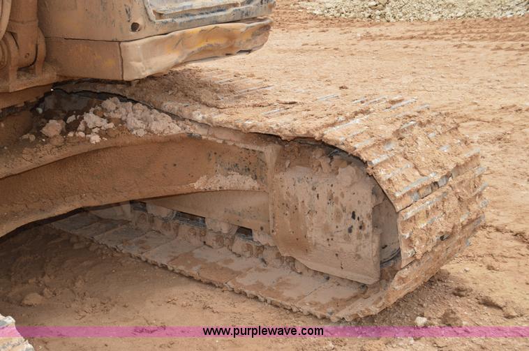 image for item H2980 2000 Caterpillar 318BL excavator