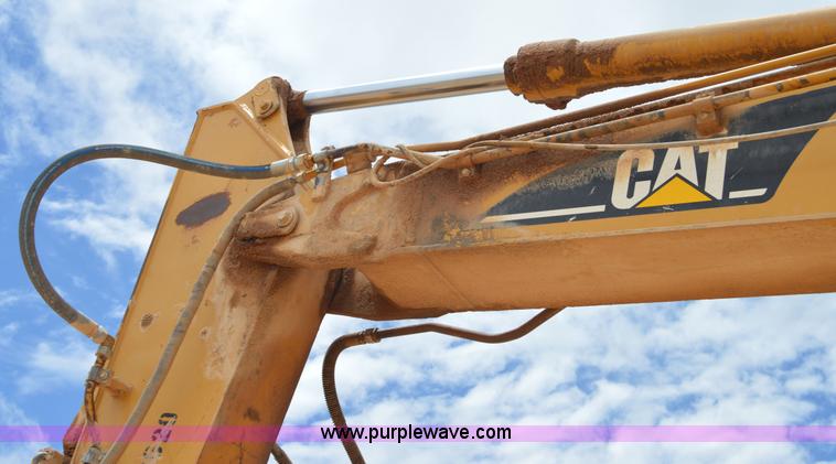 image for item H2980 2000 Caterpillar 318BL excavator