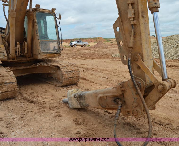 image for item H2980 2000 Caterpillar 318BL excavator