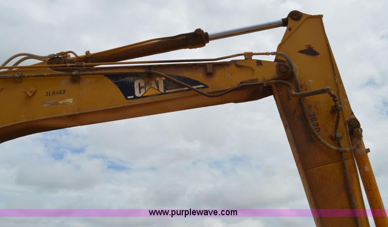 image for item H2980 2000 Caterpillar 318BL excavator