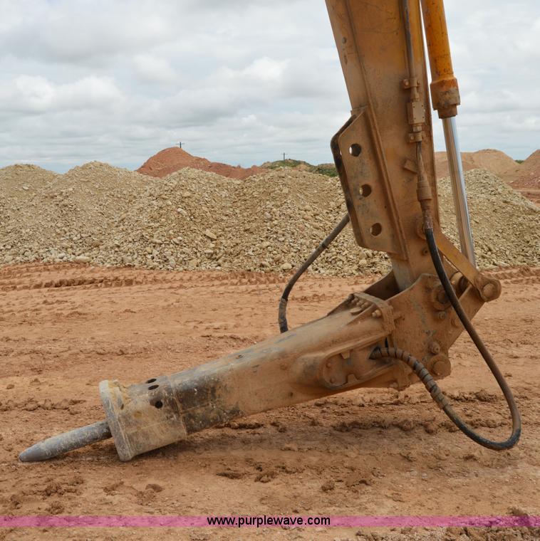 image for item H2980 2000 Caterpillar 318BL excavator