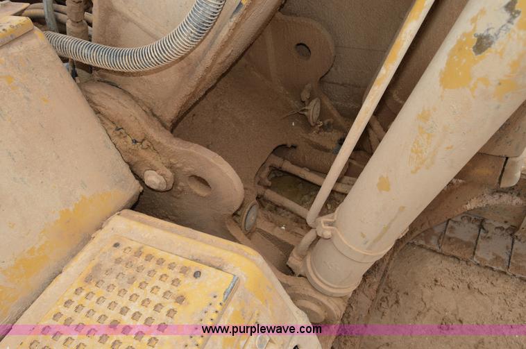 image for item H2980 2000 Caterpillar 318BL excavator