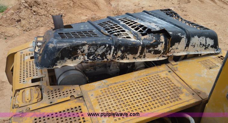 image for item H2980 2000 Caterpillar 318BL excavator