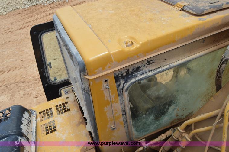 image for item H2980 2000 Caterpillar 318BL excavator