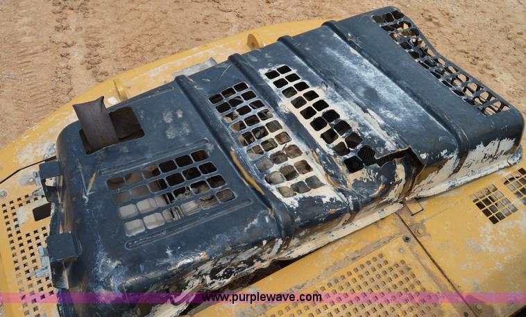 image for item H2980 2000 Caterpillar 318BL excavator