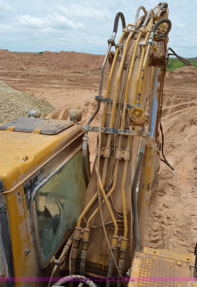 image for item H2980 2000 Caterpillar 318BL excavator