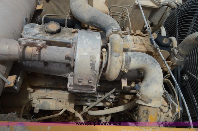 image for item H2980 2000 Caterpillar 318BL excavator