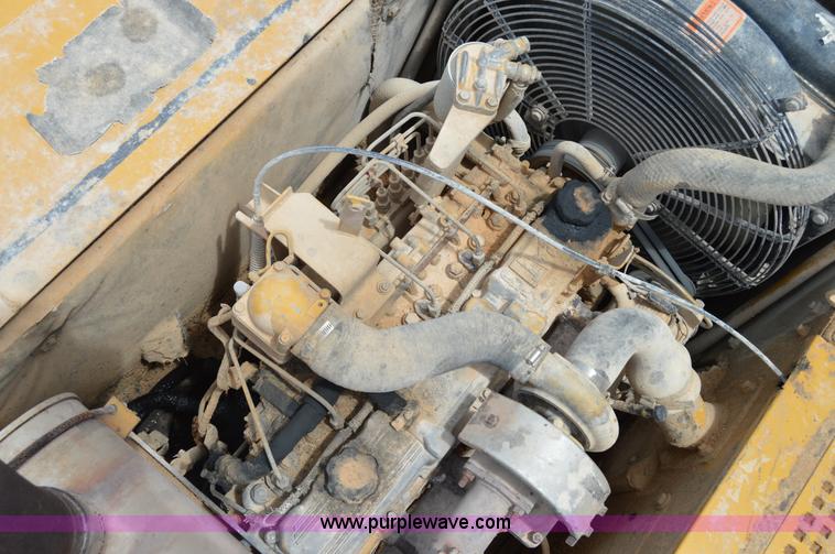 image for item H2980 2000 Caterpillar 318BL excavator