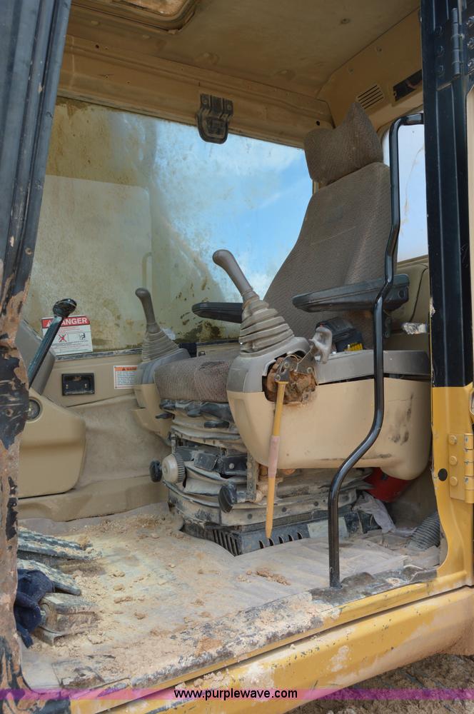 image for item H2980 2000 Caterpillar 318BL excavator