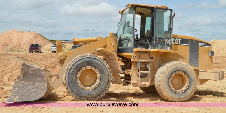 image for item H2982 1999 Caterpillar 938G wheel loader