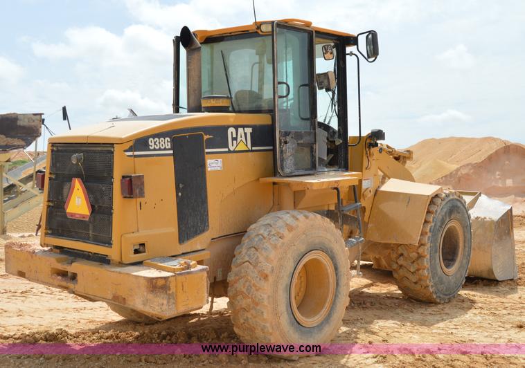 image for item H2982 1999 Caterpillar 938G wheel loader