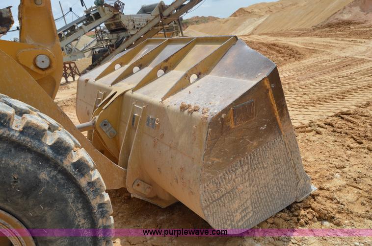 image for item H2982 1999 Caterpillar 938G wheel loader