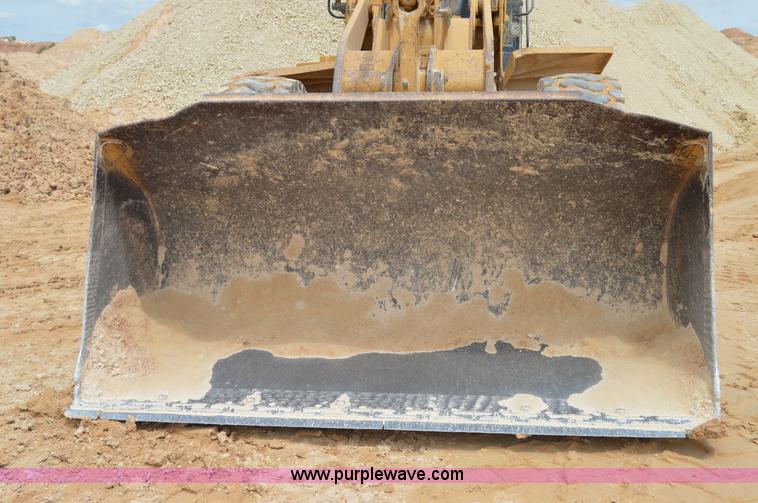 image for item H2982 1999 Caterpillar 938G wheel loader