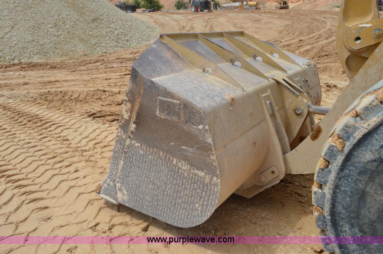 image for item H2982 1999 Caterpillar 938G wheel loader