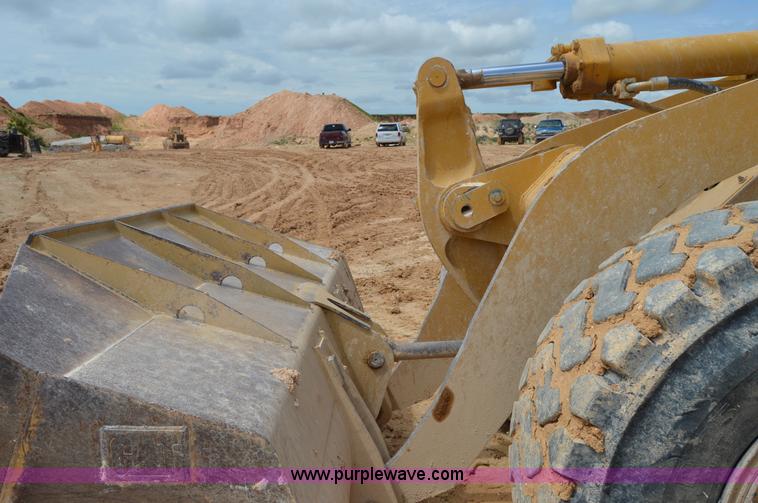 image for item H2982 1999 Caterpillar 938G wheel loader