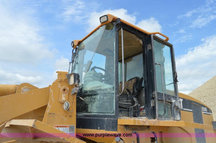 image for item H2982 1999 Caterpillar 938G wheel loader