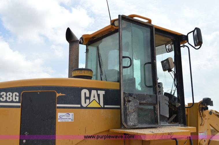 image for item H2982 1999 Caterpillar 938G wheel loader