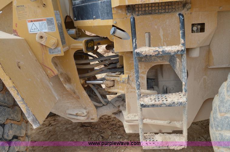 image for item H2982 1999 Caterpillar 938G wheel loader