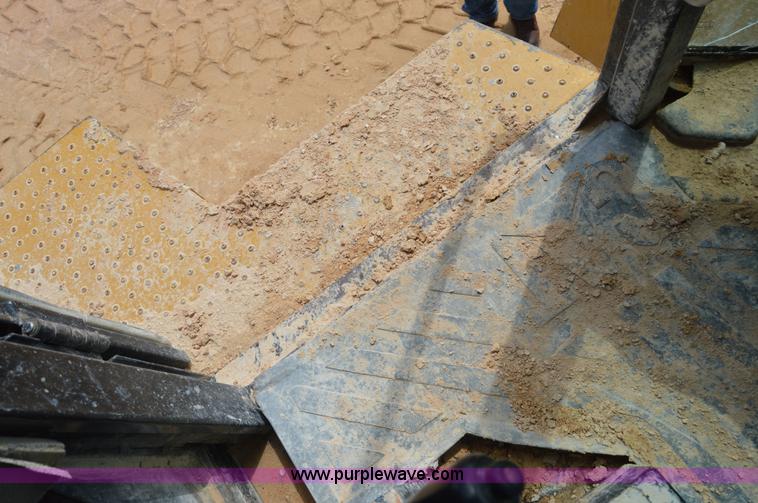 image for item H2982 1999 Caterpillar 938G wheel loader