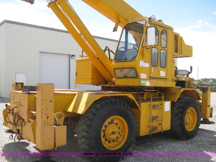 image for item H5349 Pettibone 820 hydraulic crane