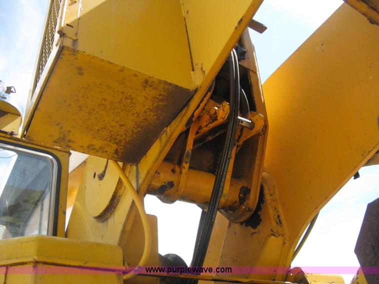 image for item H5349 Pettibone 820 hydraulic crane