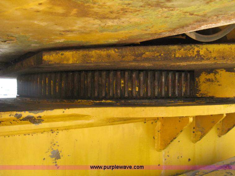 image for item H5349 Pettibone 820 hydraulic crane