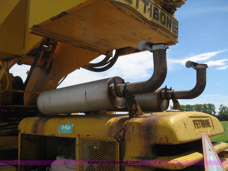 image for item H5349 Pettibone 820 hydraulic crane