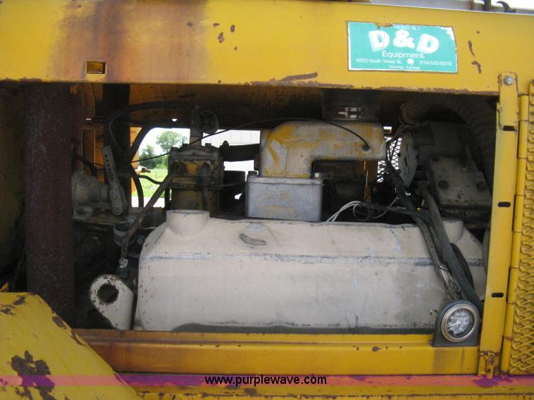 image for item H5349 Pettibone 820 hydraulic crane